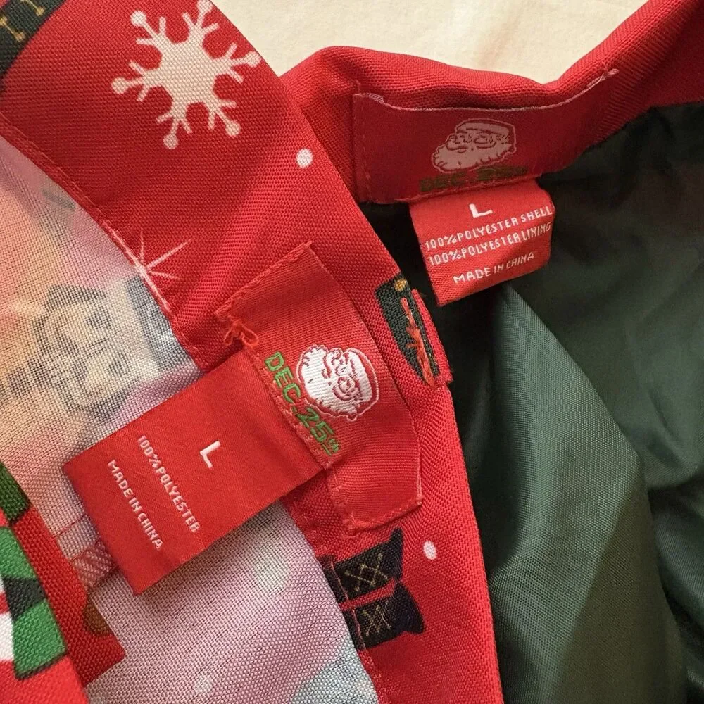 DEC 25TH  Light Up Holiday Suit Size Large Mens Nutcracker Red Needs new battery